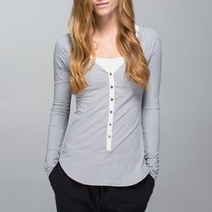 LULULEMON Awesoma Henley Stripe Slate Ghose {JJ45}